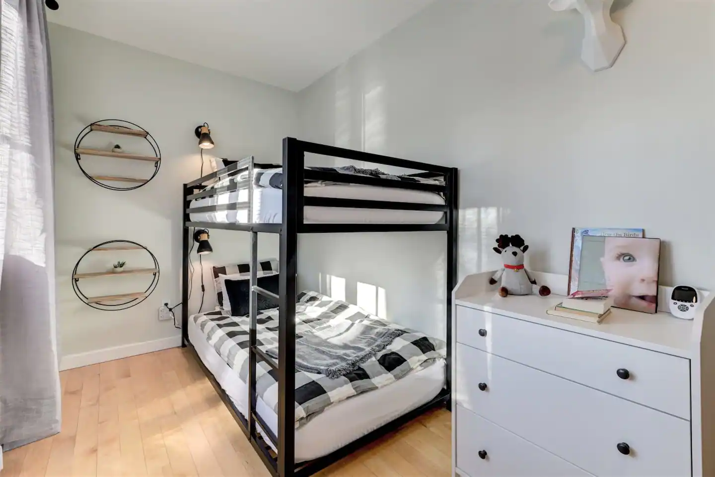 098 Location de chaletrégion StAndré d’Argenteuil Chalets Bois Rond